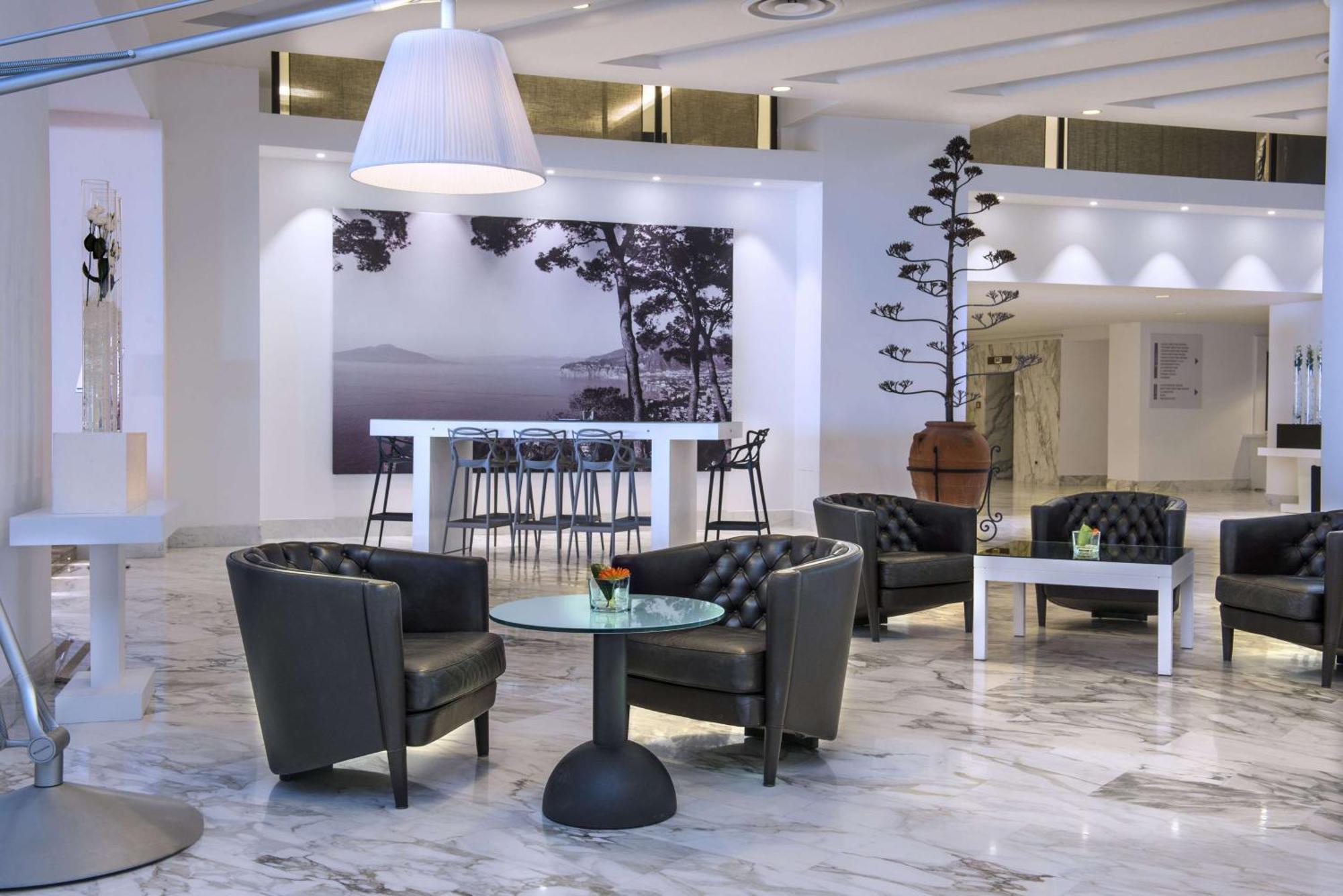 Hilton Palace Península Sorrentina
